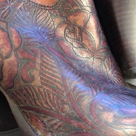 Boots - Picture 2 of 6